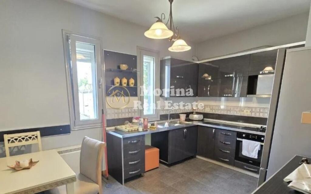 Affitto, Villa, Duplex 4+1, Jordan Misja, 1000 euro/mese