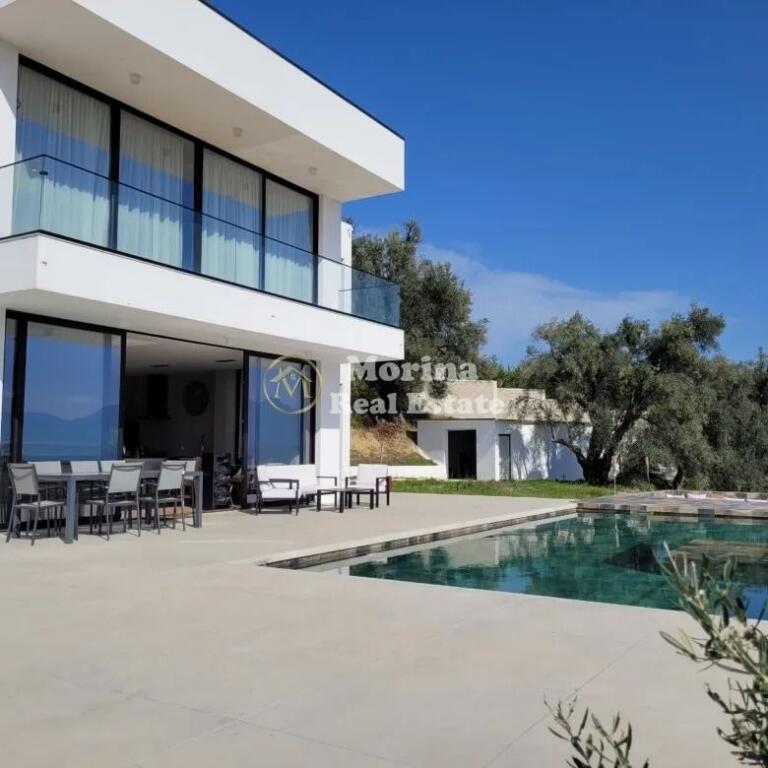 Sale | Villa 5 + 1 | Tirane-Durres Highway | 880000 €