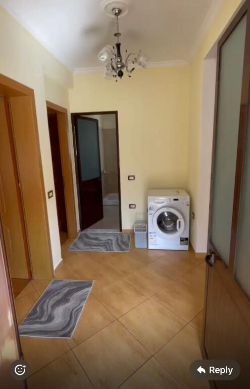 2+1,e mobiluar te vilat amerikane,cmimi 450 euro