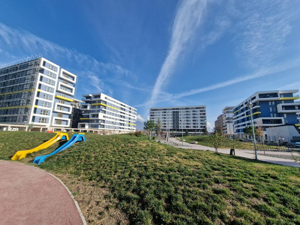 SHITET APARTAMENT 2+1 UNIVERS CITY 960€M²