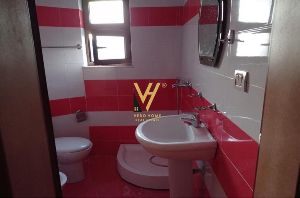 IN VENDITA APPARTAMENTO 1+1+ANNESSO IN VIA ELBASAN 125.000 EURO