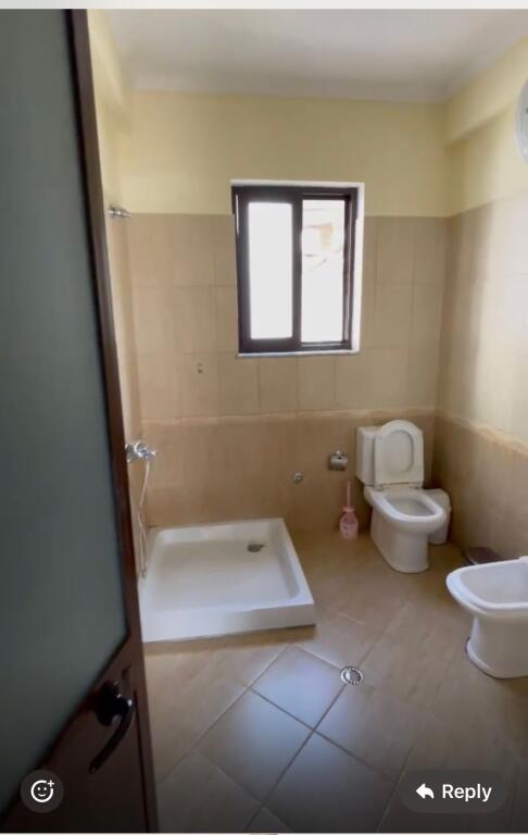 2+1,e mobiluar te vilat amerikane,cmimi 450 euro