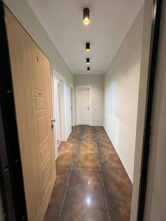 1+1 apartment with balcony for rent – Beach, Durres