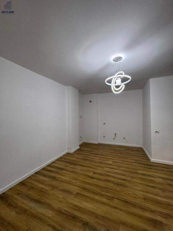 Appartamento 2+1 in Vendita-Astir