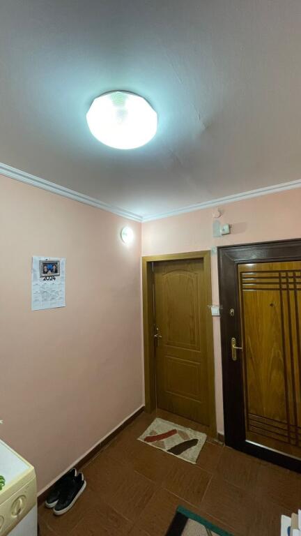 1+1, furnished at report tv, December 21, 400 thousand lek