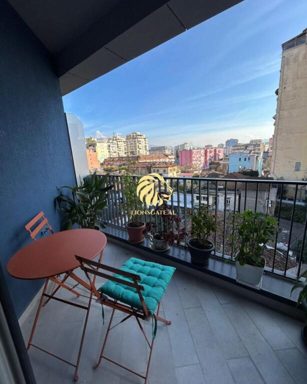 🏡 APARTAMENT 2+1 ME QIRA – QENDËR E TIRANËS