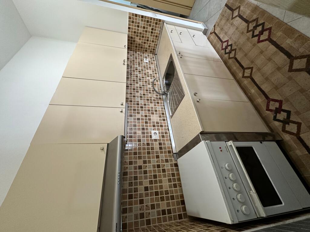 Apartament 1+1 me qera ne Fresk tek Furre Buke Europa