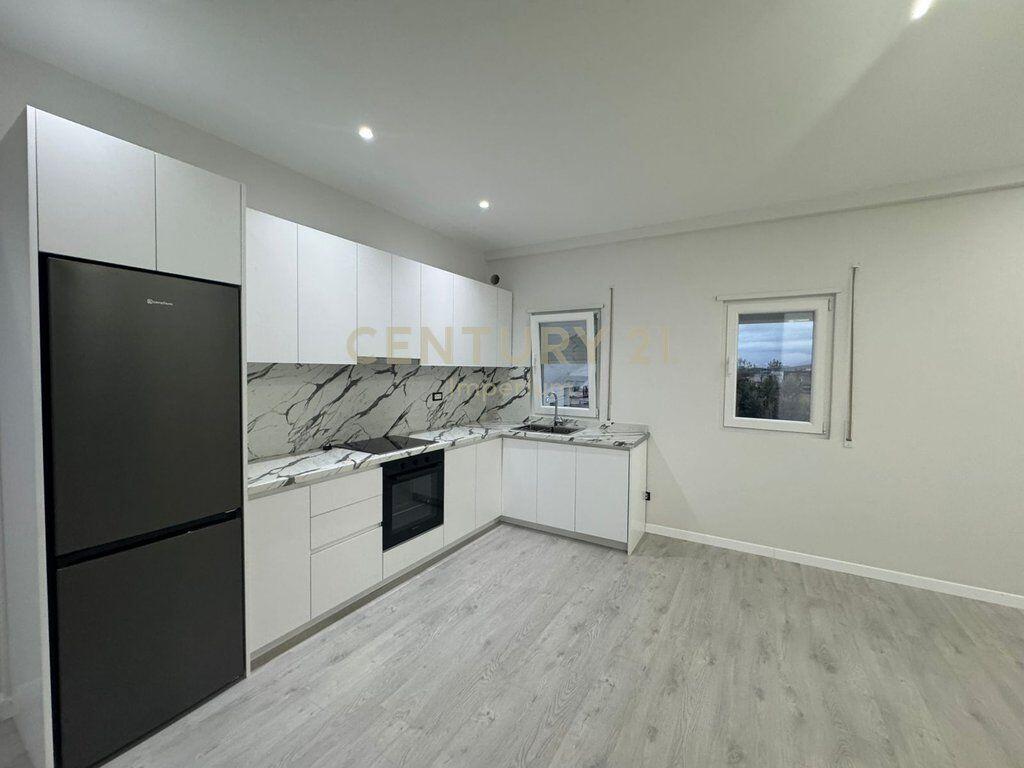 Apartament 1+1me verandë në Kodrën e Priftit – i pabanuar, në godinë të re me ashensor