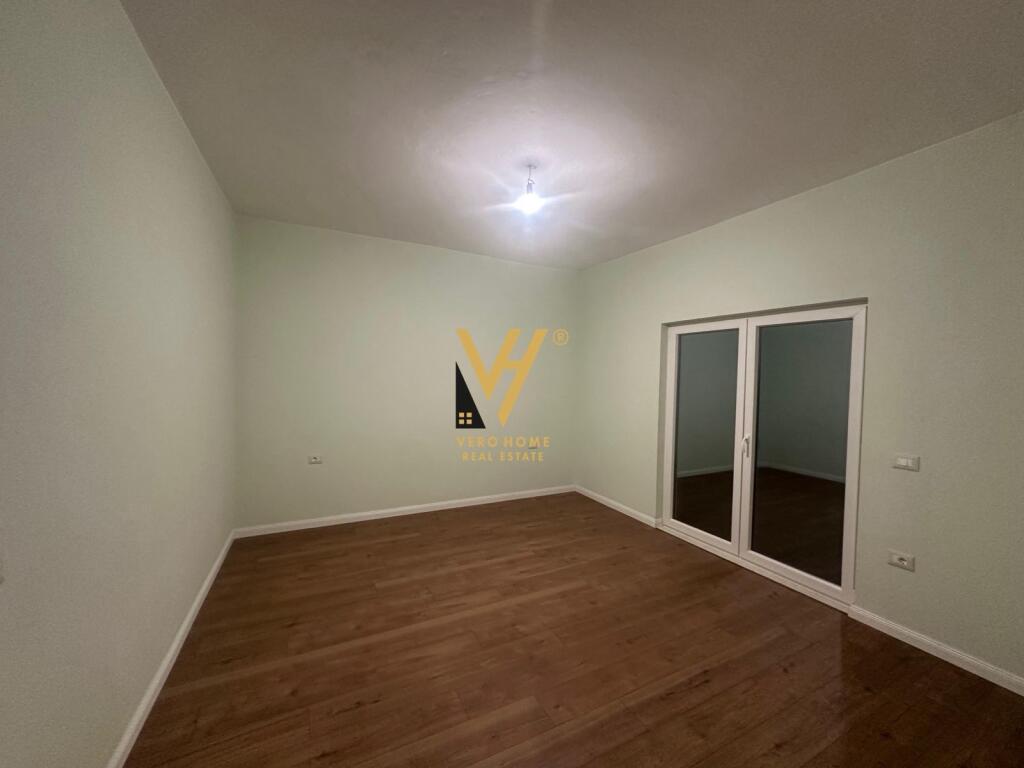 JEPET VILE TRE KATESHE ME QERA NE KOMBINAT 110.000 LEKE