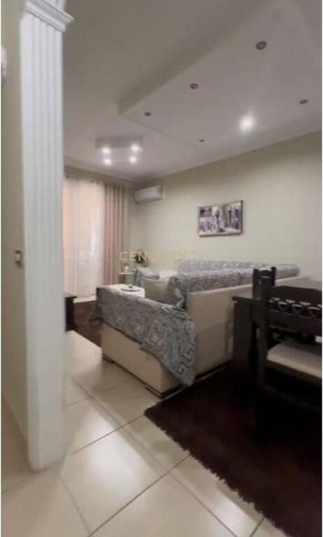 Ofrojme apartament per shitje ne Yzberisht,prane Bar Unik