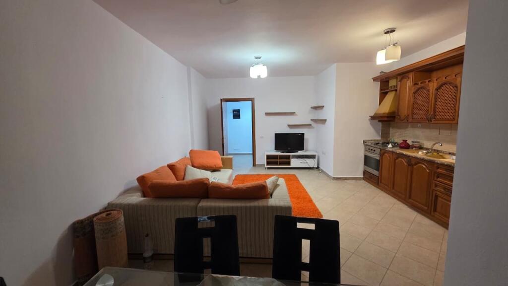 VENDESI APPARTAMENTO 2+1, Via Frang Bardhi