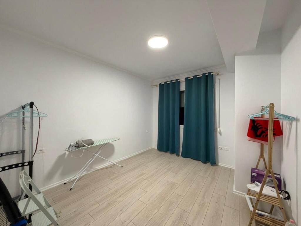 Apartment 2+1 for rent at Green City Rsd in Astir.