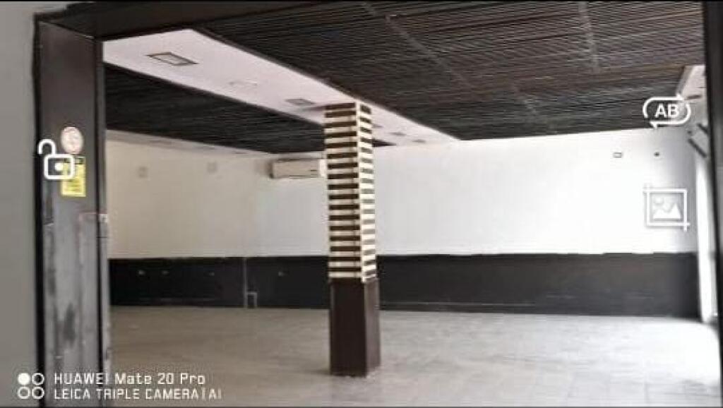 VENDESI MAGAZZINO 148 M2 ALI DEMI 250.000 EURO IN VENDITA