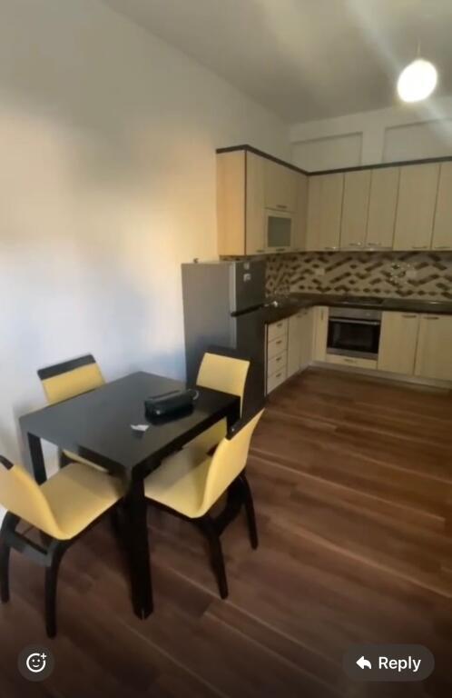 1+1,arredato via peti lago secco,prezzo 500 euro