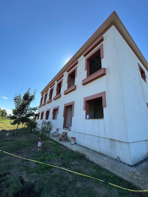 Shitet Kompleks per Agroturizem Sukth