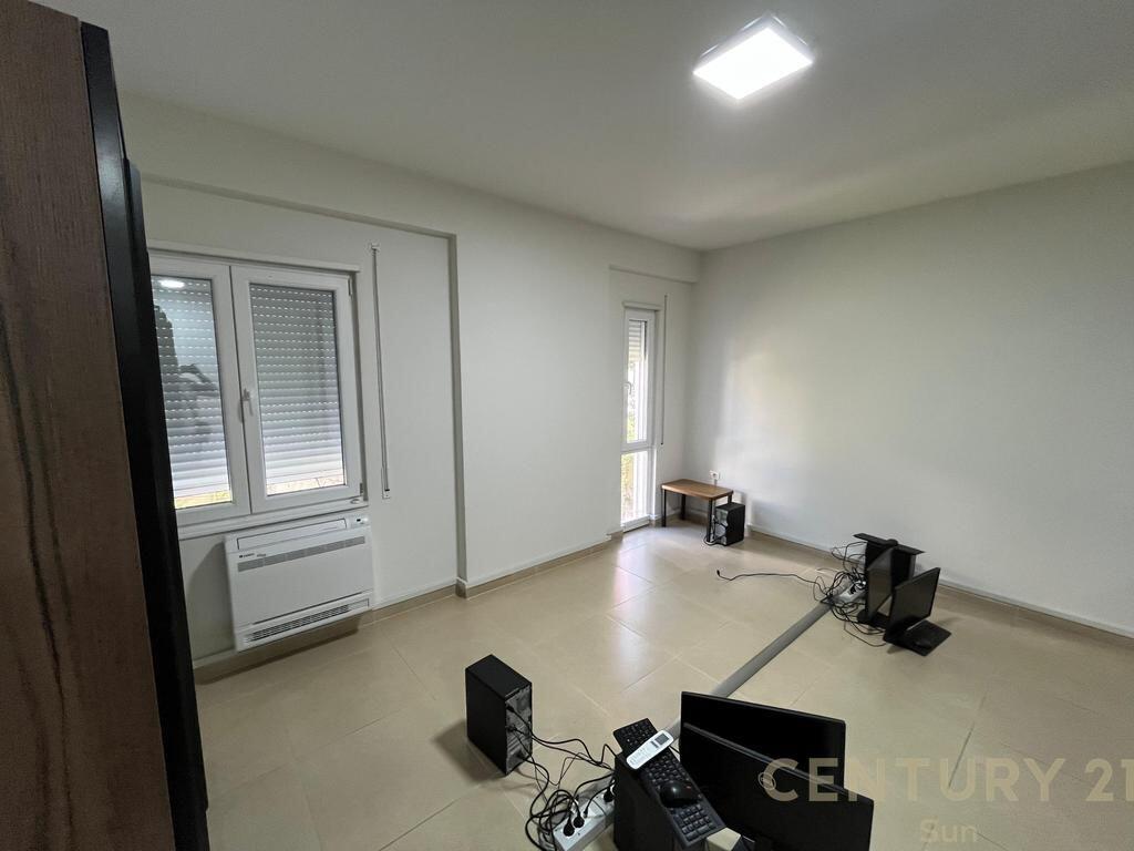 APARTAMENT 1+1 PER QIRA NE RRUGEN E KOSOVAREVE-TIRANE! 1,000 € /Muaj Sip. Totale  68m2