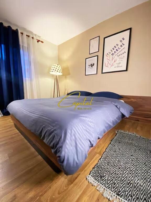 APARTAMENT ME QERA 2+1 ISH TREGU ELEKTRIK 65.000 LEKE