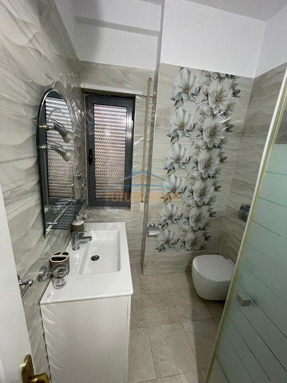 Qera, Apartament 2+1+2, Komuna e Parisit, Tirane.