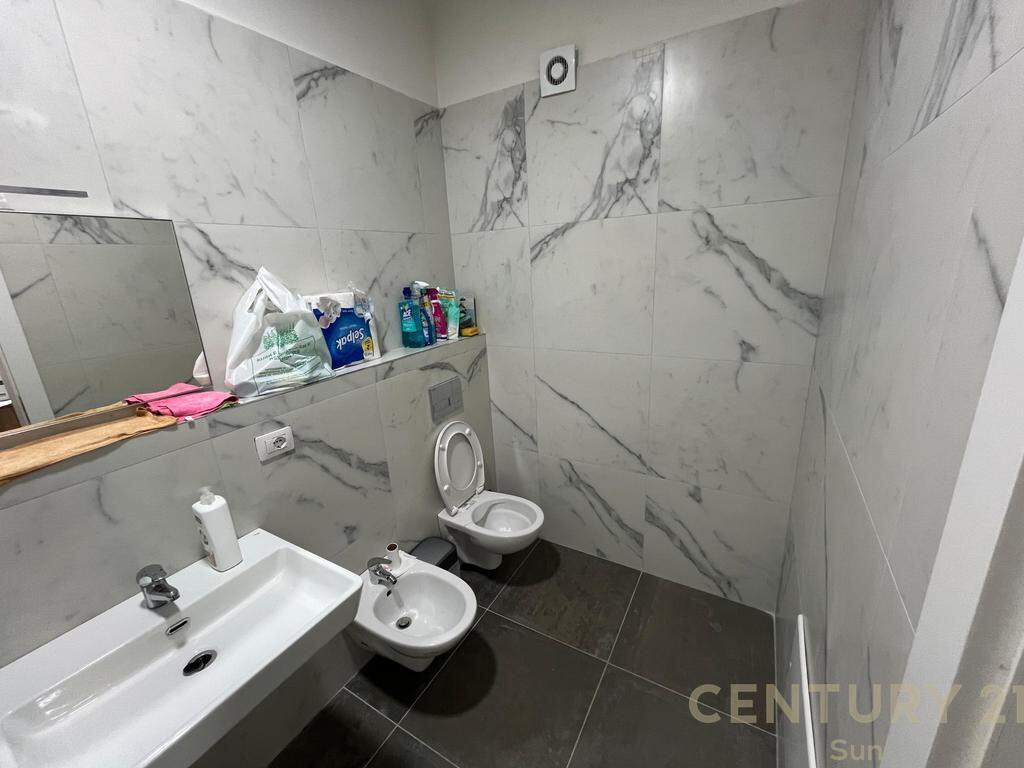 APARTAMENT 1+1 PER QIRA NE RRUGEN E KOSOVAREVE-TIRANE! 1,000 € /Muaj Sip. Totale  68m2