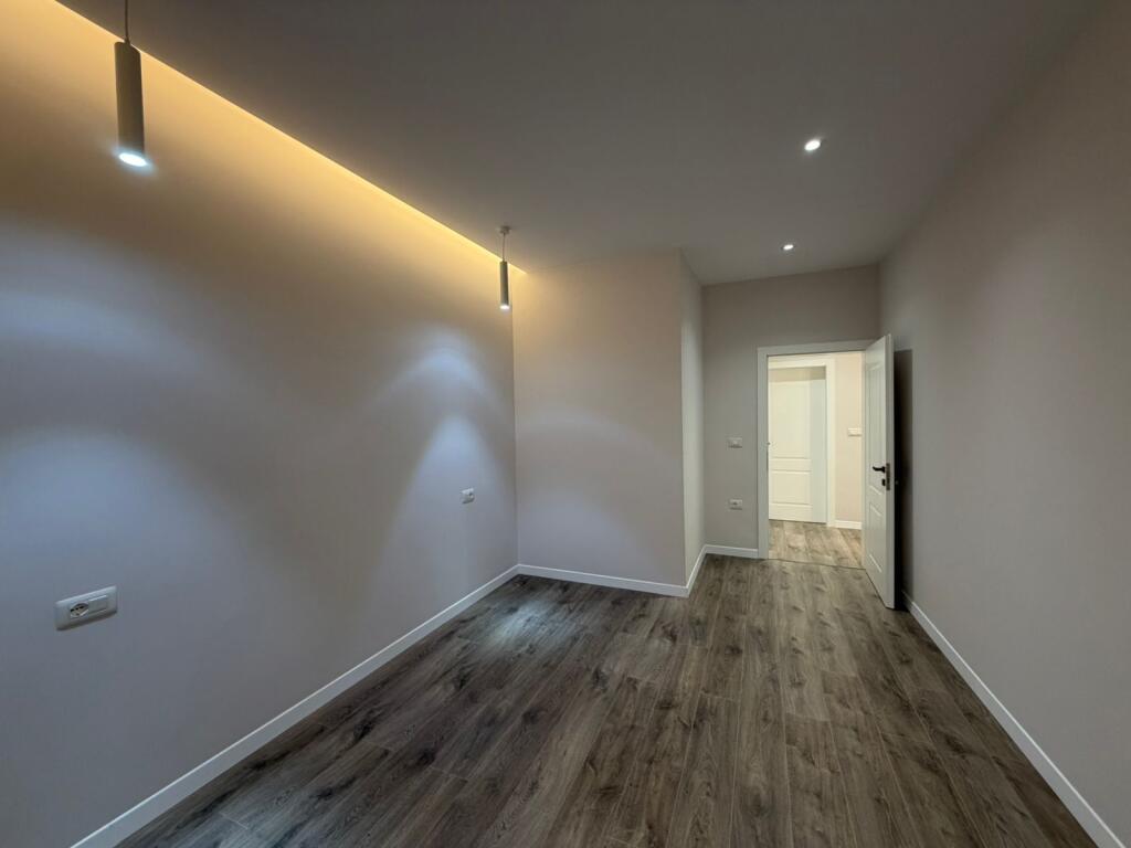 Office space for rent at Villa L in Astir.