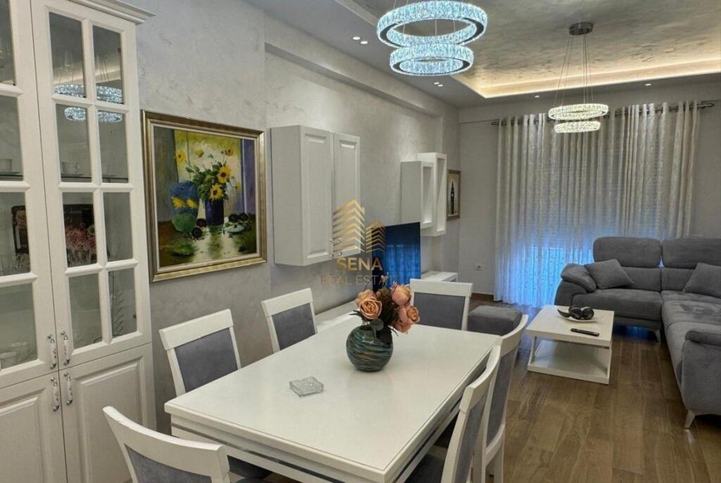 Affitto, Appartamento 2+1+2+blk, vicino all'Ospedale Americano 3, 60.000 Lek/mese