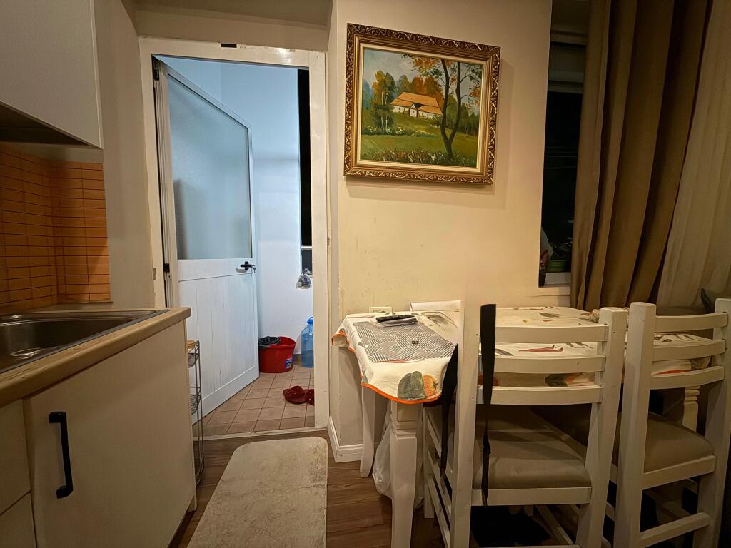 ✨Jepet me Qira Apartament 2+1 | 📍Rruga Fortuzi, Qender