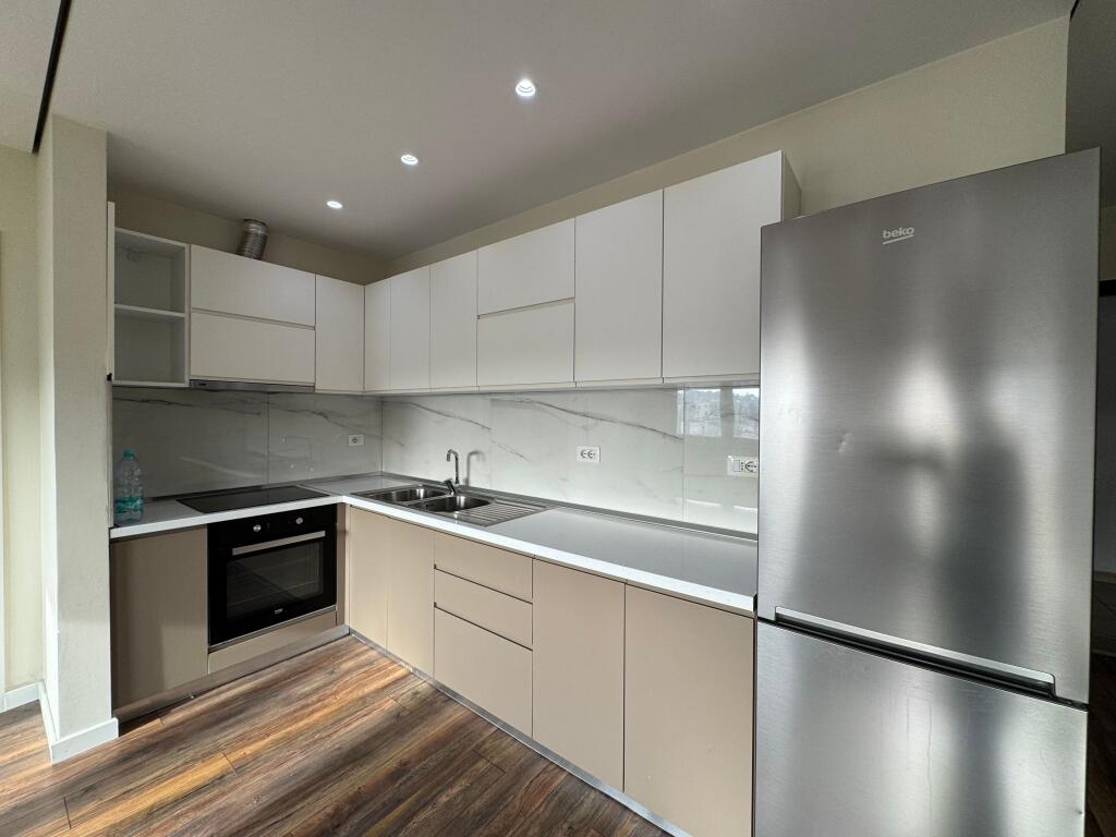 We sell 1+1 in Astir