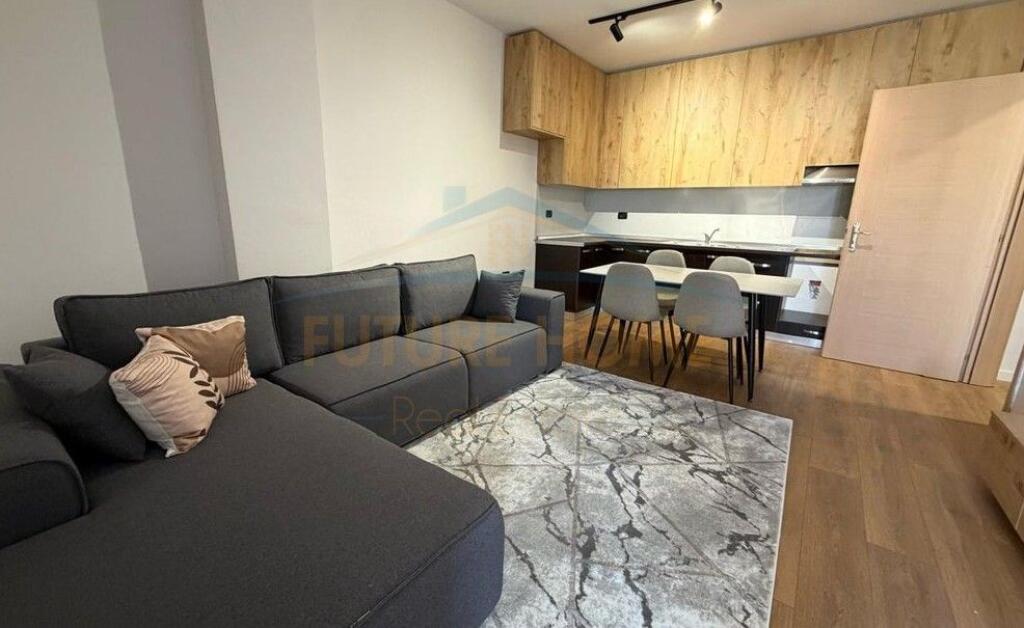 Shitet, Apartament 2+1, Unaza e Re, Tiranë