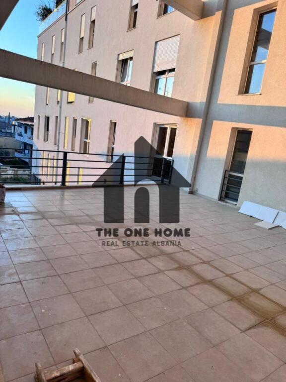 Ap.Sale 1+1+1Verand - Kodra Diellit. Object 2024 / Contemporary furnishing.