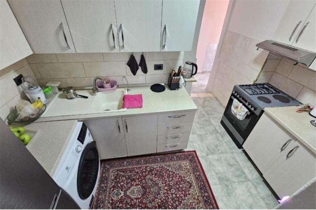 Jepet me qira apartament 1+1, i pozicionuar në zonën e Brrylit,