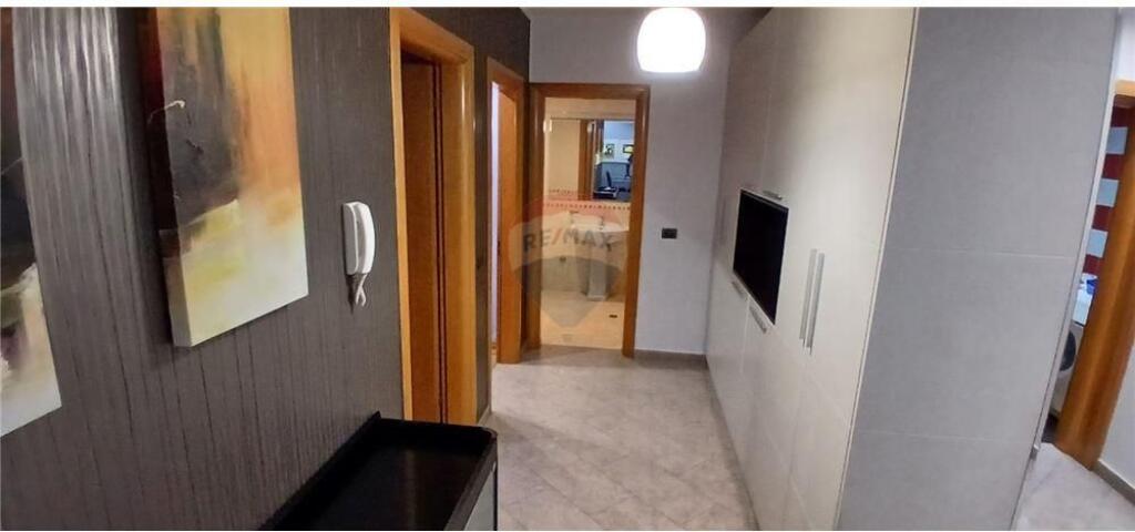 Jepet me qira apartament 2+1+2 tek Rruga Elbasanit