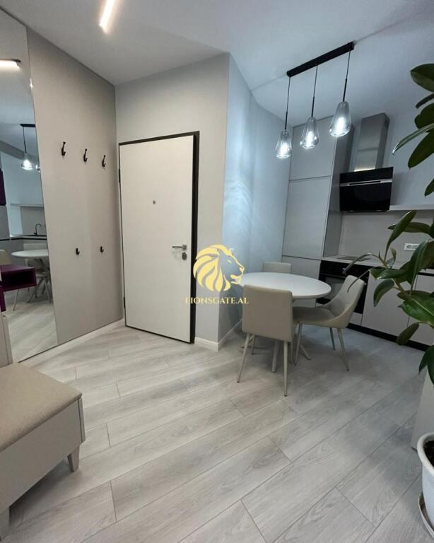 🏡 APARTAMENT 2+1 ME QIRA – QENDËR E TIRANËS