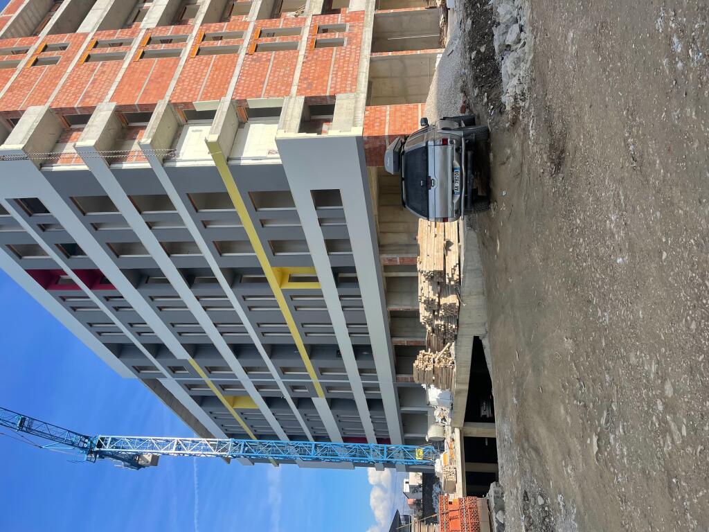 Ambient bisnesi per shitje/Univers City