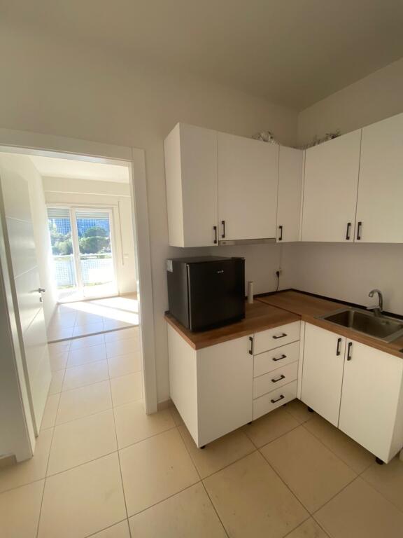 Apartament 1+1 per qera tek Rruga e Kosovareve