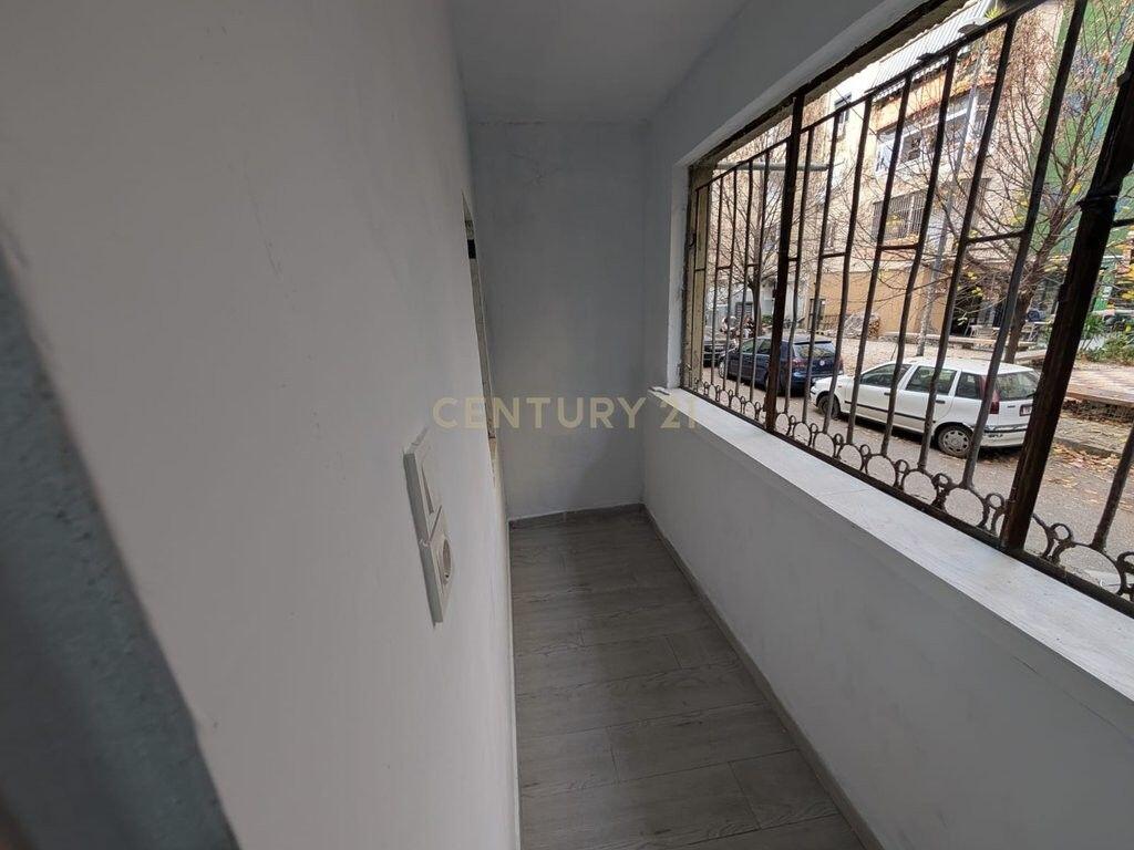 We offer an office apartment for rent near Diplomat 2