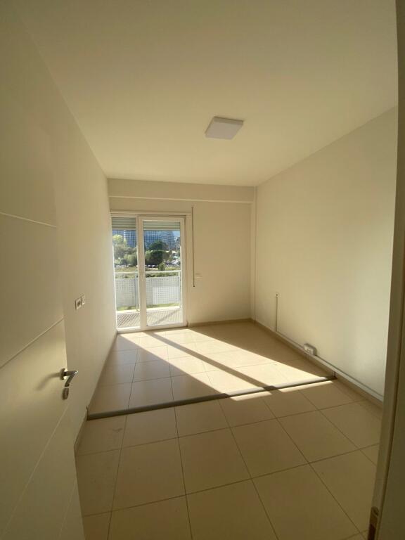 Apartament 1+1 per qera tek Rruga e Kosovareve