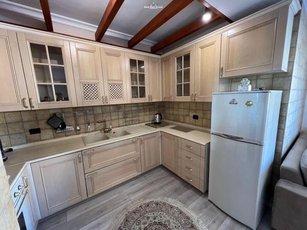 Apartament Per Shitje 1+1+ Garsioniere Ne Qender (ID B120761) Tirane