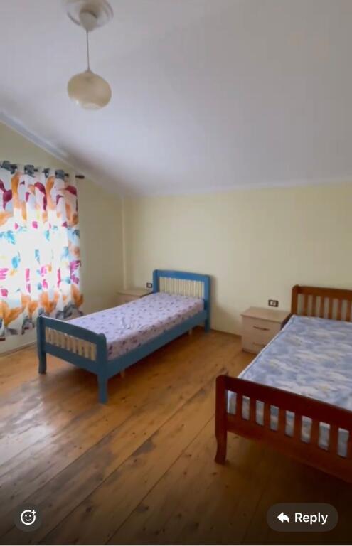 2+1,e mobiluar te vilat amerikane,cmimi 450 euro