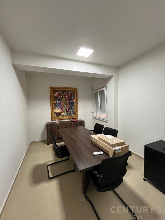 APARTAMENT 1+1 PER QIRA NE RRUGEN E KOSOVAREVE-TIRANE! 1,000 € /Muaj Sip. Totale  68m2