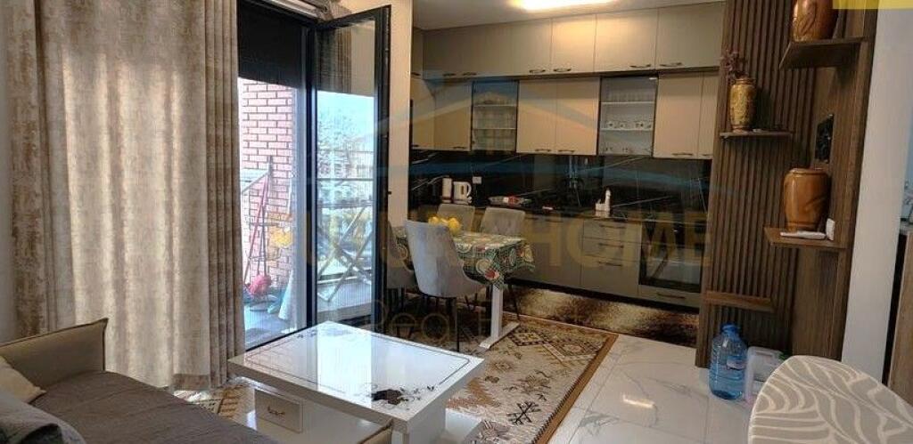 In vendita, Appartamento 2+1, Porcelan, Tirane