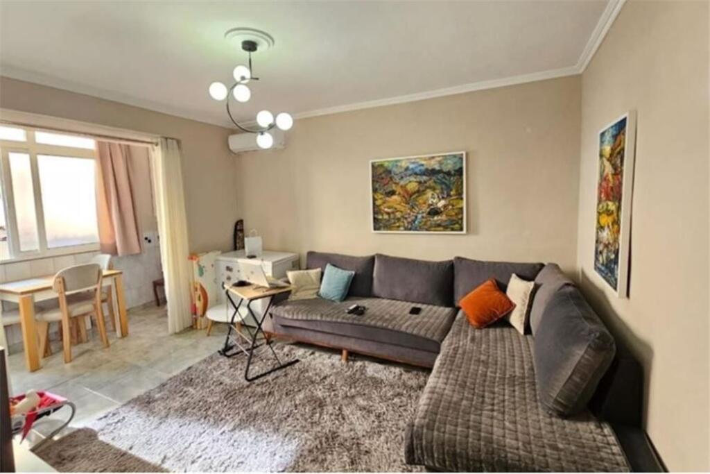 Jepet me qira apartament 1+1, i pozicionuar në zonën e Brrylit,