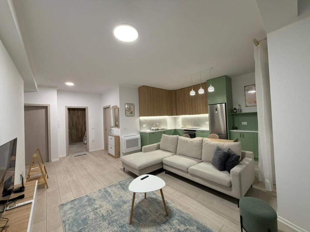 Apartment 2+1 for rent at Green City Rsd in Astir.