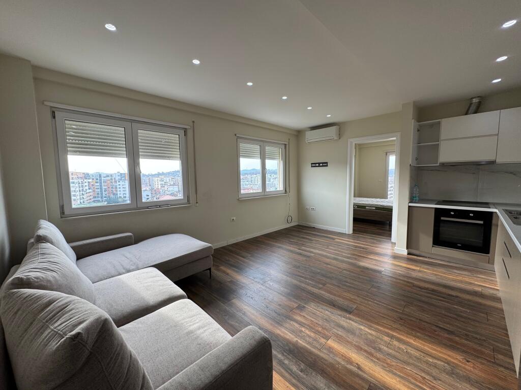 We sell 1+1 in Astir