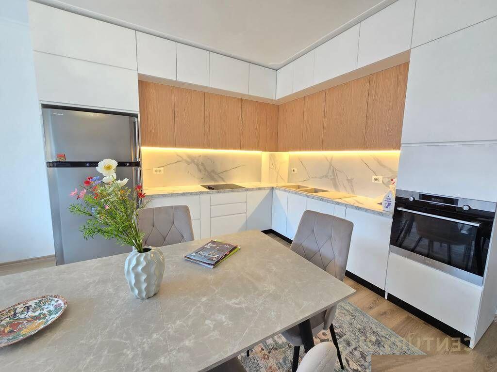 Appartamento 2+1+2+ Posto Auto in Affitto