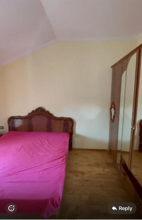 2+1,e mobiluar te vilat amerikane,cmimi 450 euro