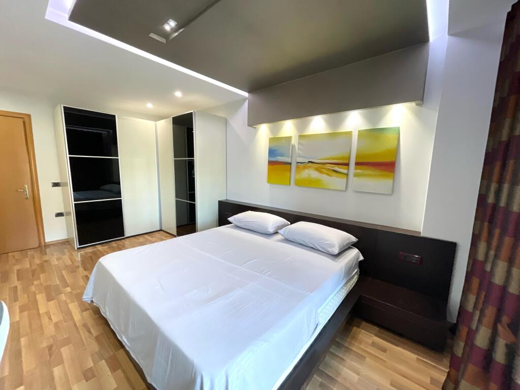 Jepet me qira apartment 2+1+2 Tek Ambasada Amerikane!