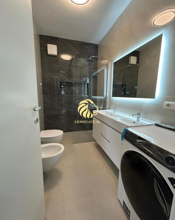 🏡 APARTAMENT 2+1 ME QIRA – QENDËR E TIRANËS