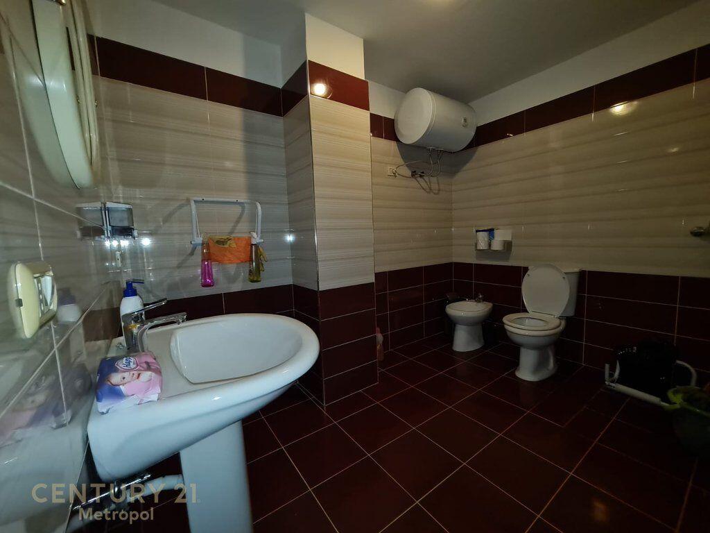 FOR RENT 4+1+2 APARTMENT EMPTY-FOR OFFICE!