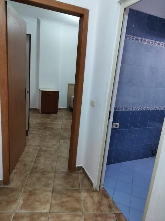 APARTAMENT 1+1 NE SHITJE TE FRESKU