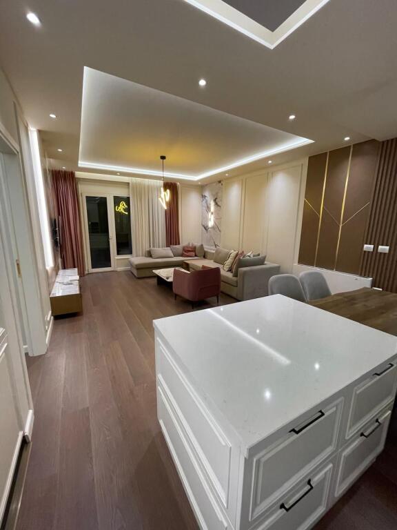 ✨Luxurious 2+1 Apartment for Rent | 📍Kosovarëve Street